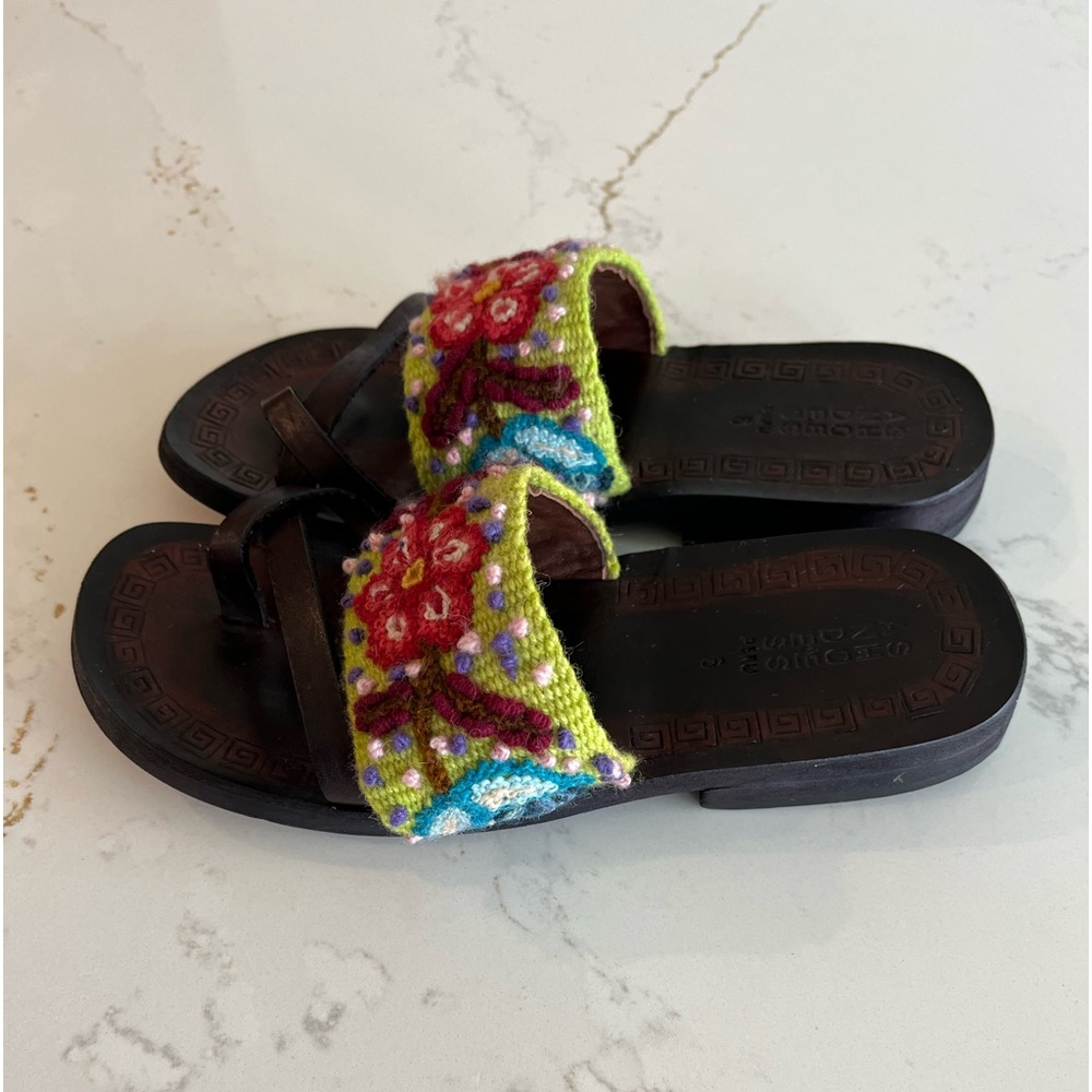 Leather & Floral Embroidered Slider Flip Flop Size 6 - Picture 2 of 7
